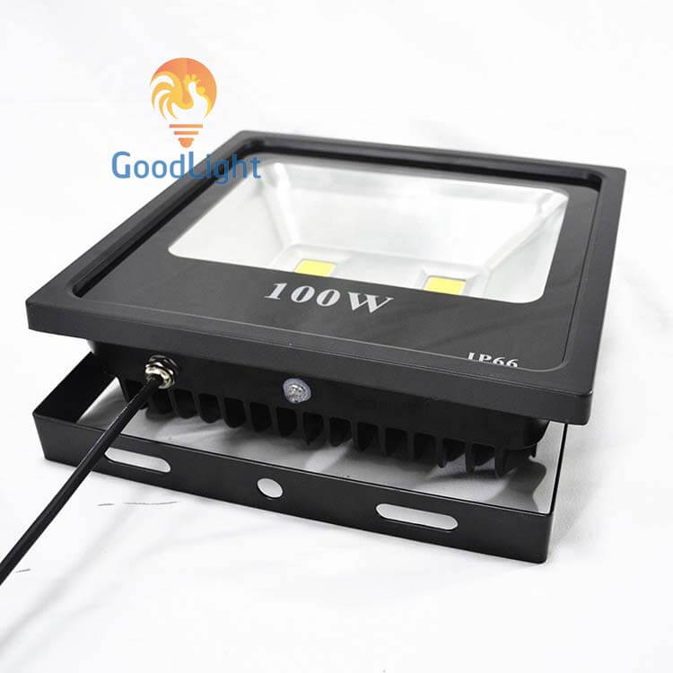 Đèn Pha Led 100W P04-100