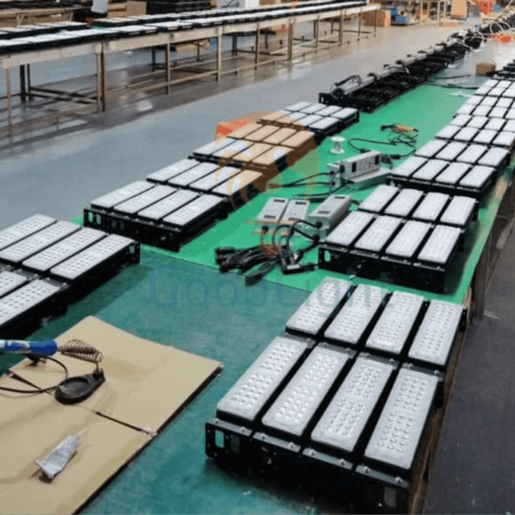 Feedback-Den-San-Bong