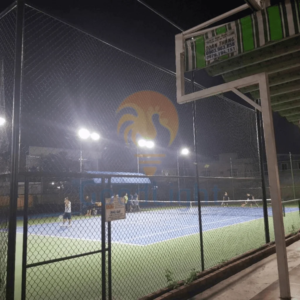 Đèn Led Sân Bóng 40 Feedback-Den-San-Bong