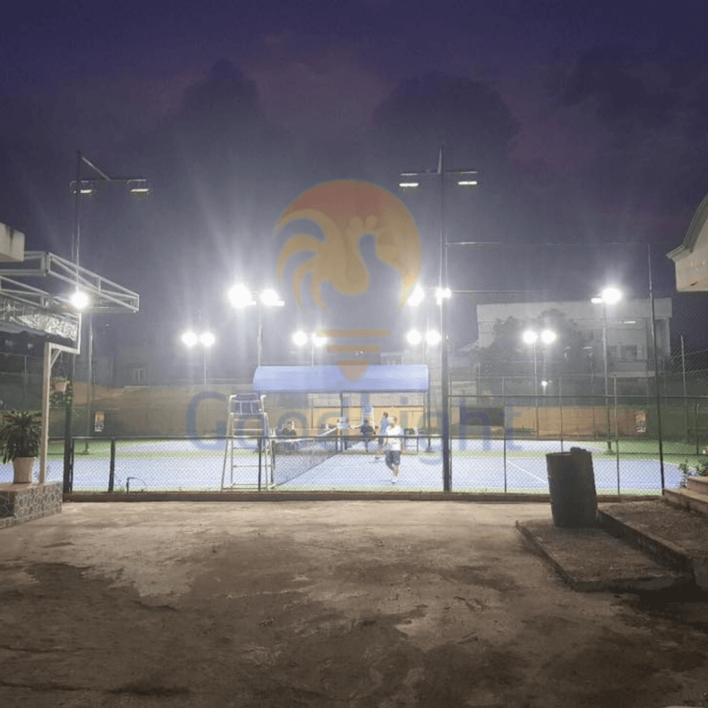 Feedback-Den-San-Bong