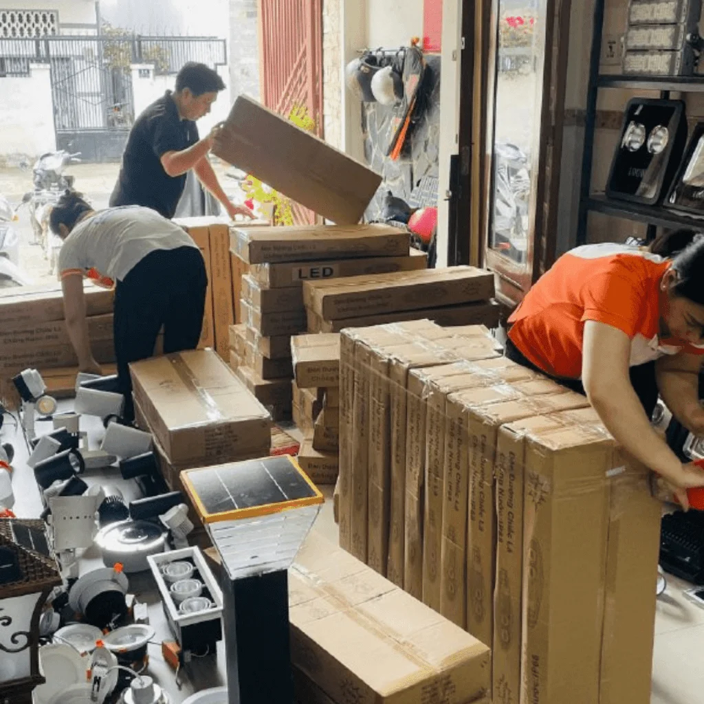 Đèn Led Sân Bóng 37 Feedback-Den-San-Bong