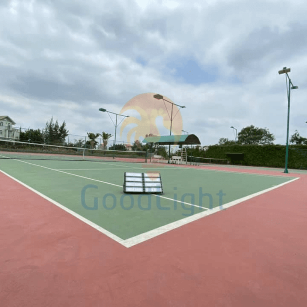 Feedback-Den-San-Bong