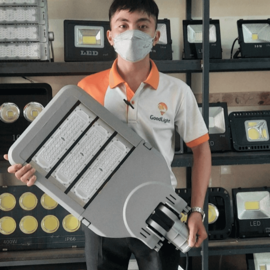 Feedback-Den-San-Bong