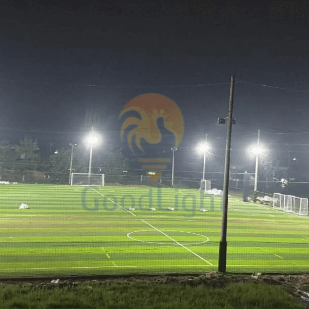 Đèn Led Sân Bóng 45 Feedback-Den-San-Bong