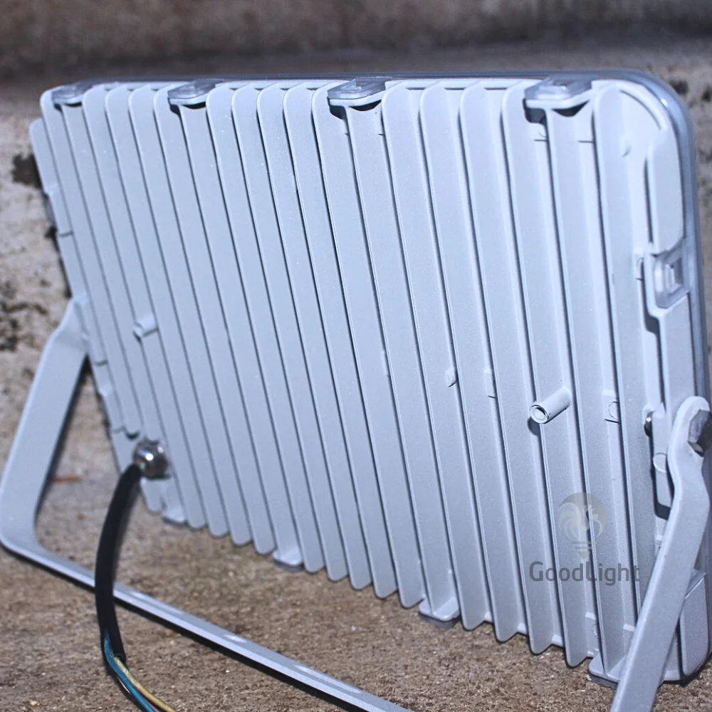 Đèn Pha Led 100W P27