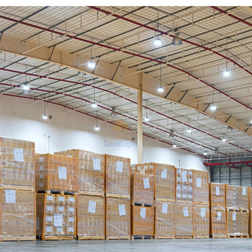 Đèn UFO năng lượng mặt trời 100W 44 Ứng Dụng Đèn Ufo Năng Lượng Mặt Trời