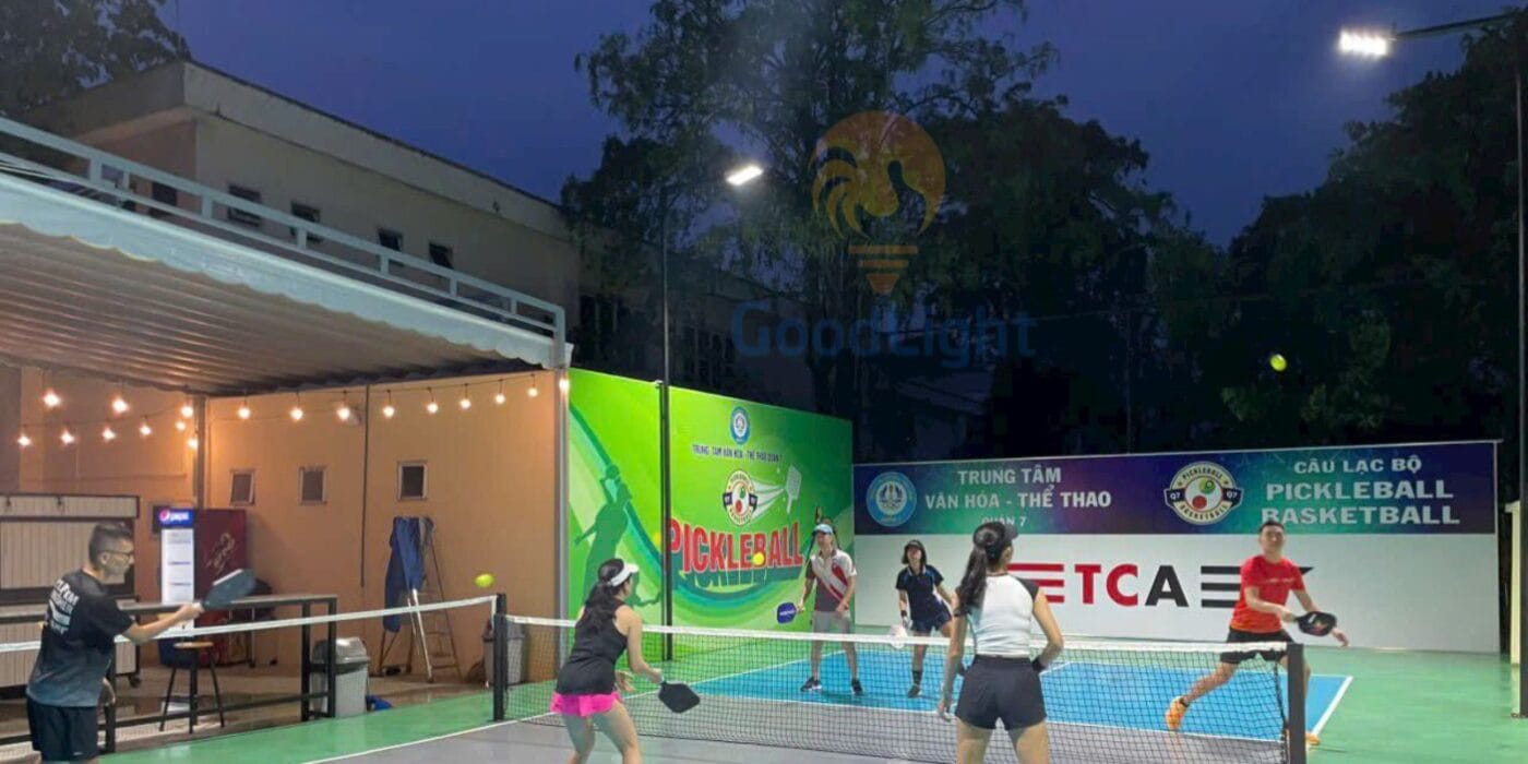 Chieu sang san pickle ball 2