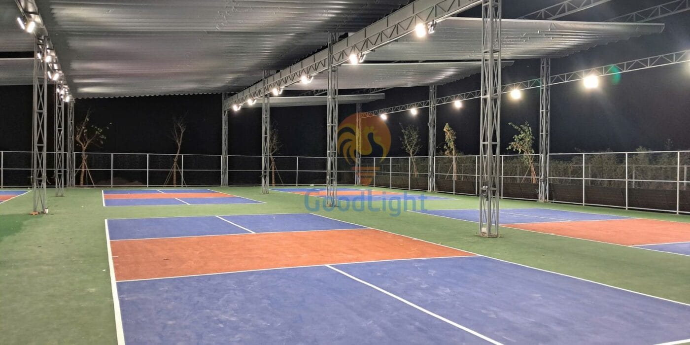 chieu sang san pickleball huong dan lap dat 2